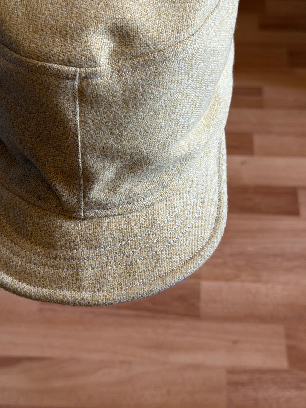 Nora hat - Dark Blue/Mustard