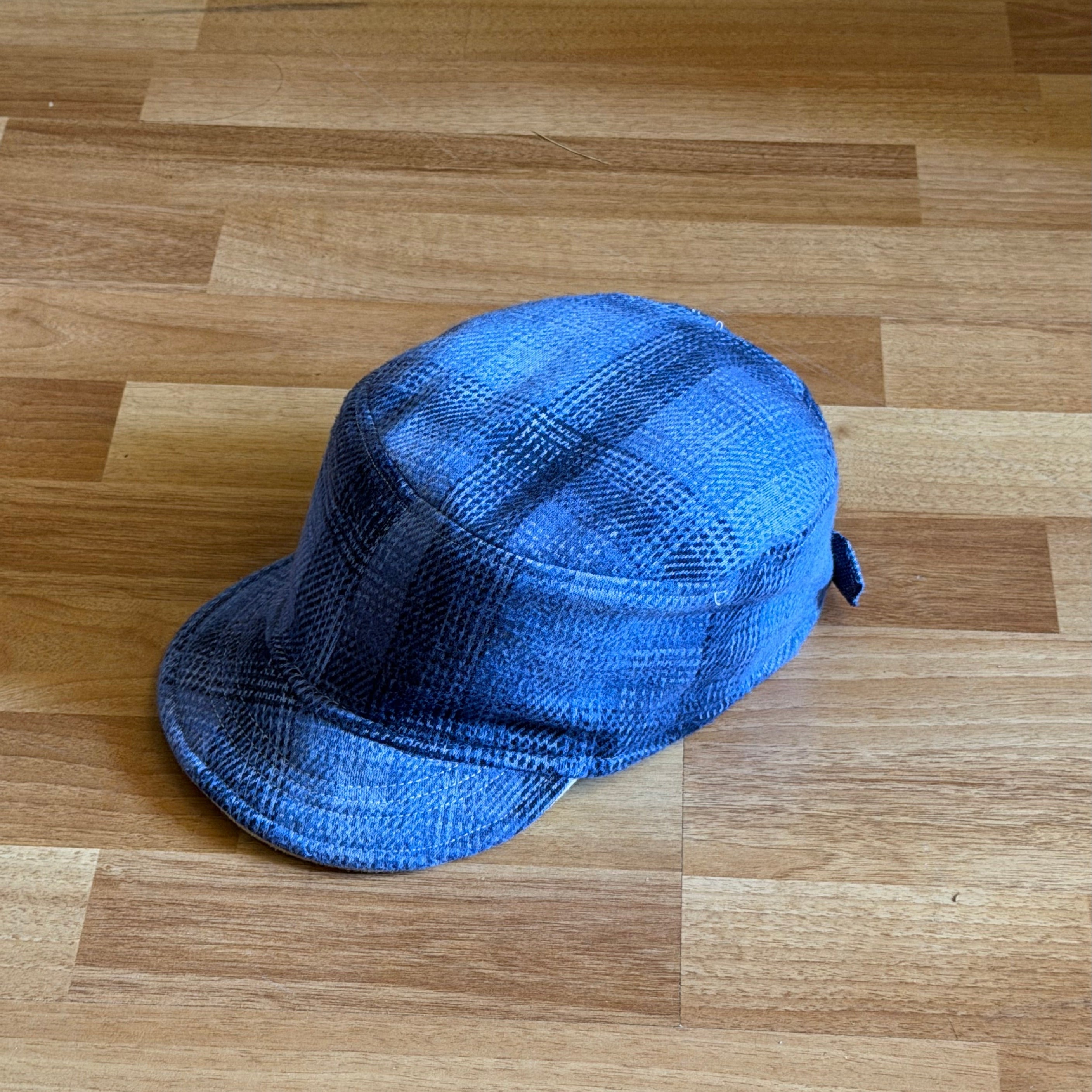 Nora hat - Dark Blue/Mustard